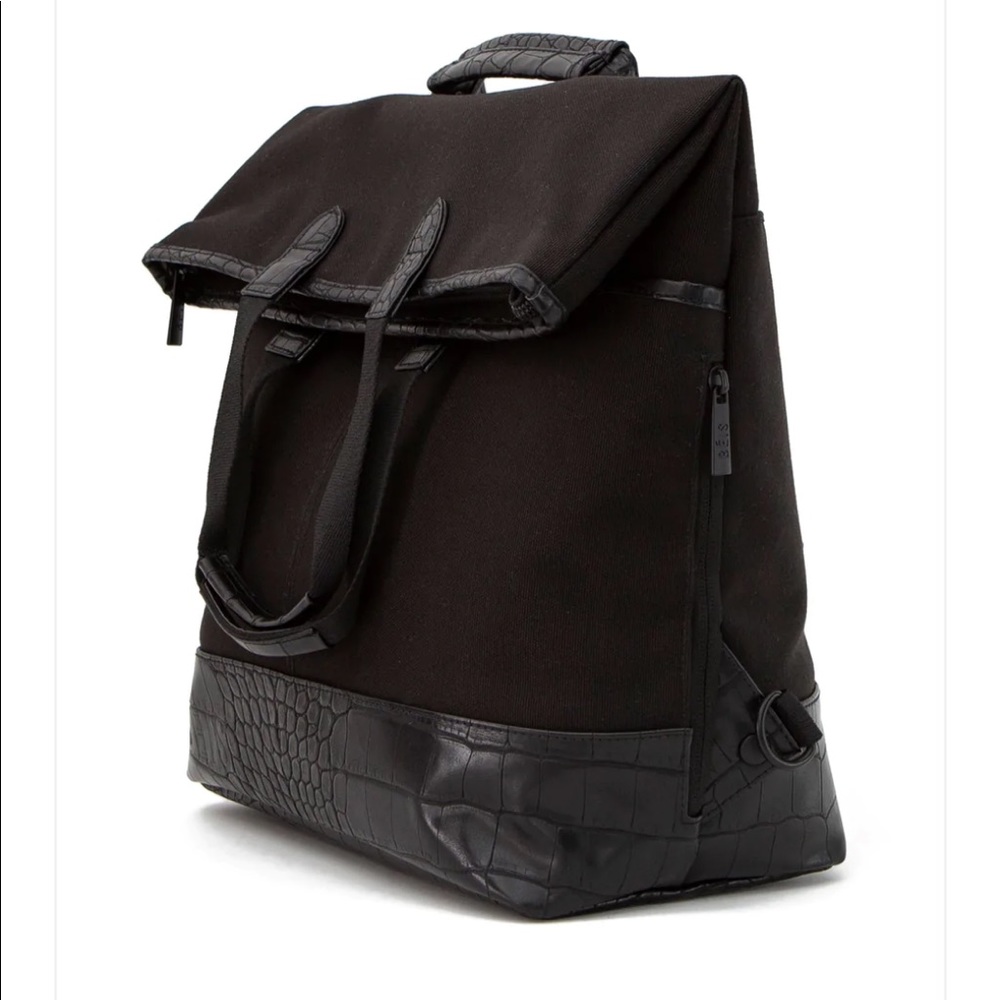 Beis travel convertible backpack